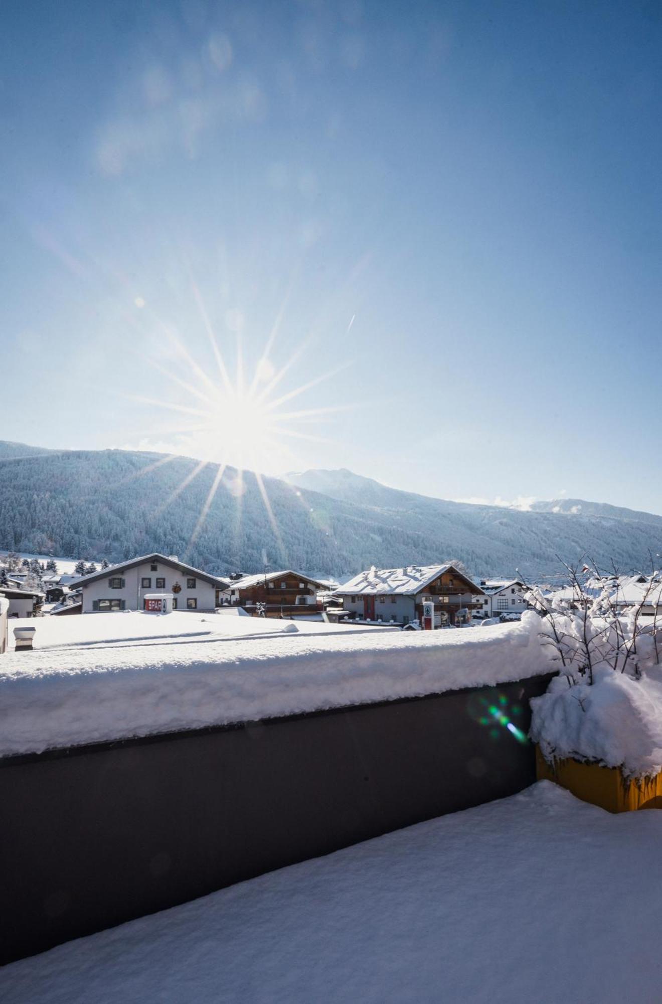 Alp Living Apartments Self-Check In Innsbruck Bagian luar foto